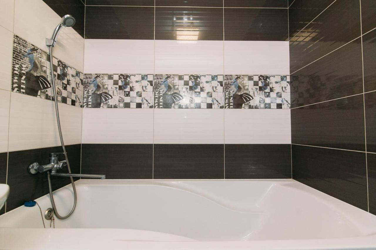 Vip Apartments Faraon On Kharkovskaya 1 Floor سومي المظهر الخارجي الصورة