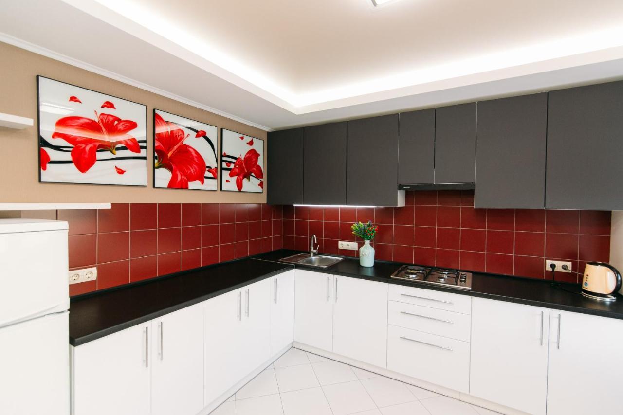 Vip Apartments Faraon On Kharkovskaya 1 Floor سومي المظهر الخارجي الصورة