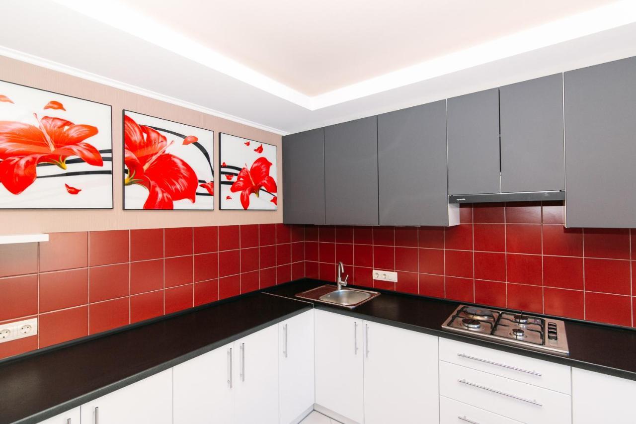 Vip Apartments Faraon On Kharkovskaya 1 Floor سومي المظهر الخارجي الصورة