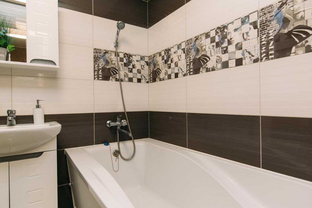 Vip Apartments Faraon On Kharkovskaya 1 Floor سومي المظهر الخارجي الصورة