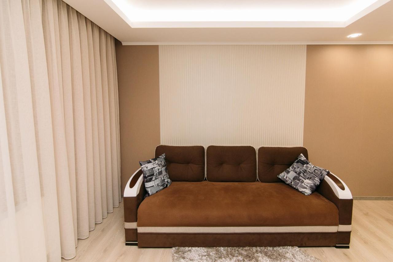 Vip Apartments Faraon On Kharkovskaya 1 Floor سومي المظهر الخارجي الصورة